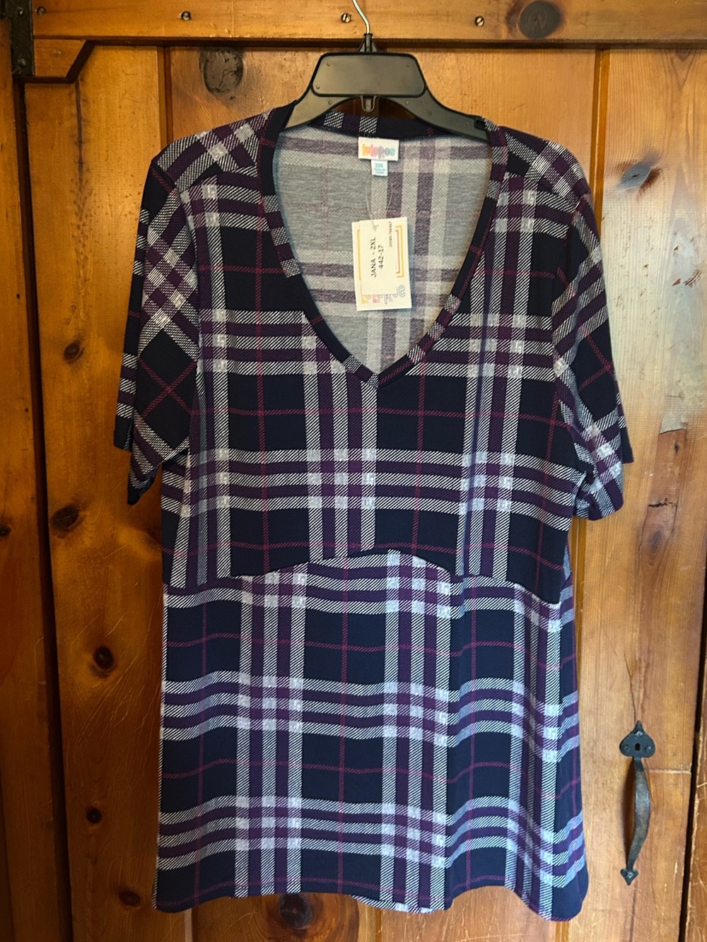 LuLaRoe Black and Purple Plaid V-Neck Tunic Jana - 2XL NWT